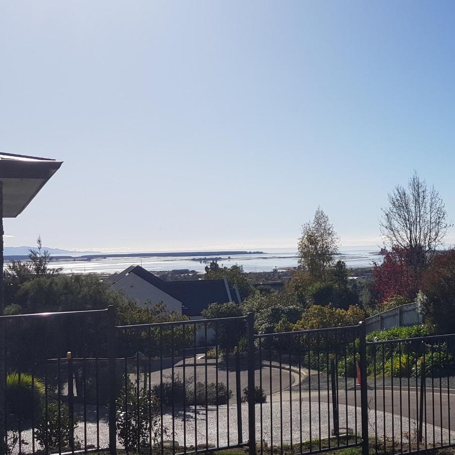 View On Kihilla Apartment Richmond Bagian luar foto